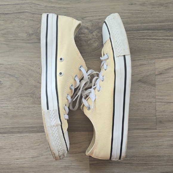 Converse All Star Pale Yellow Canvas Shoes - Picture 4 of 7